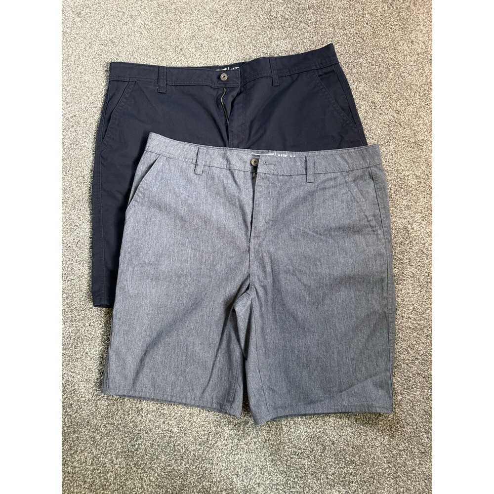 Men’s Free World Shorts Size 40 Lot of 2 Chino Flat Front Casual Navy Gray